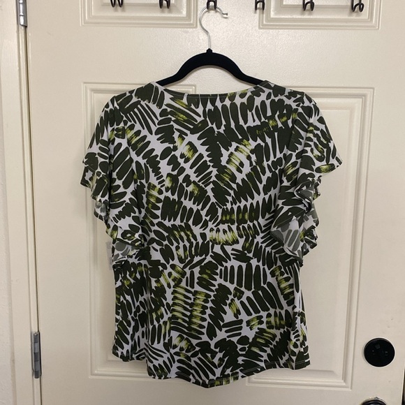 Liz Claiborne Career Petite top. Size PL - Picture 5 of 5